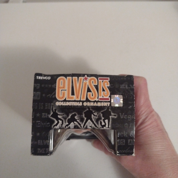 Trevco Elvis Presley Blue Hawaii Christmas ornament - Picture 6 of 7